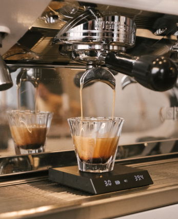 Estrategias para mitigar el "Impacto del aumento en los costos del café" en tu Restaurante o Cafetería